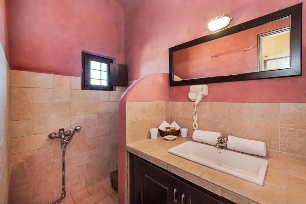 Ramni House: Private Villa With Pool By The Sea Oia  Bagian luar foto